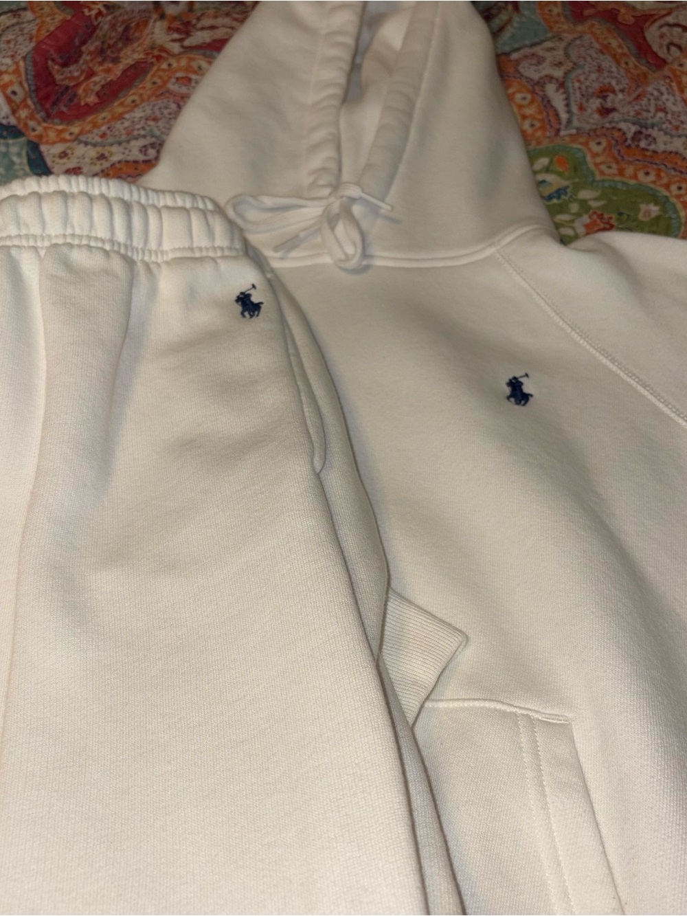 Ralph Lauren White Hoodie and Sweatpants Set with Navy Polo Logo - Picture 2 of 10
